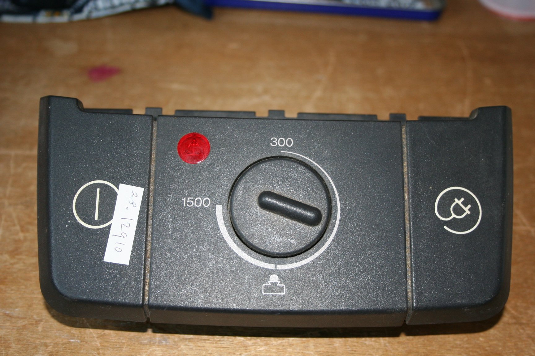 toeren schakelaar 300-2000 Miele, M.Nr. 05754750, gebruikt