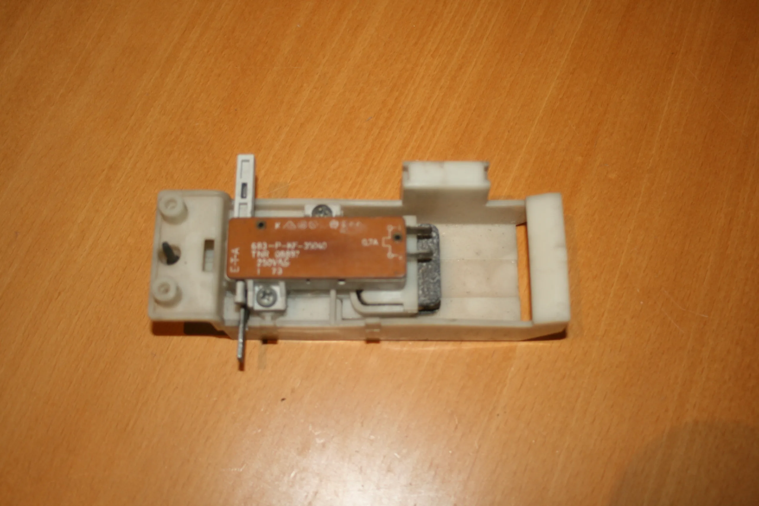 deurslot type 683-P-KF-35040, T.Nr. 08897