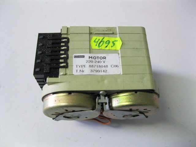 timer schakelklok T.nr 3799142, type 88718048 C06,
