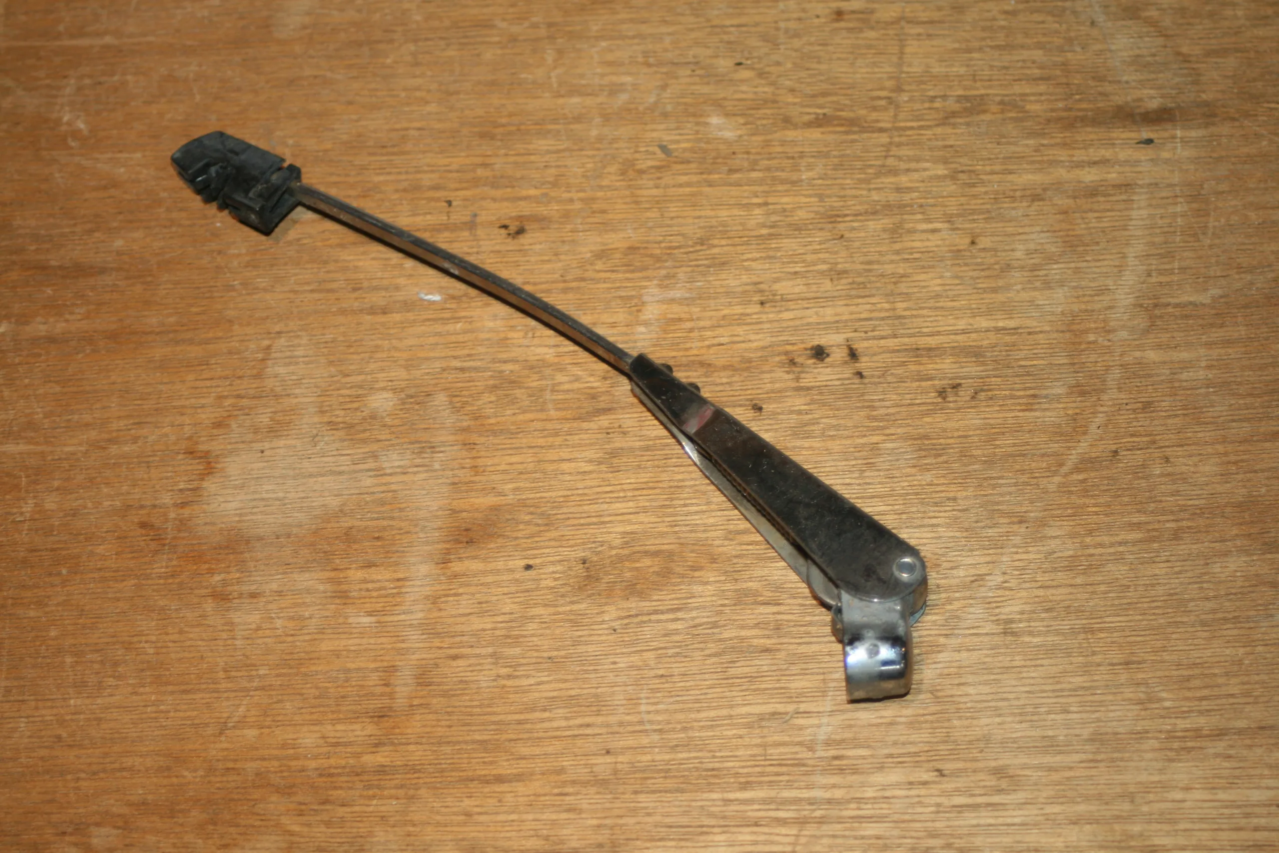 2CV onderdelen: gebruikt ruitenwisser arm chroom